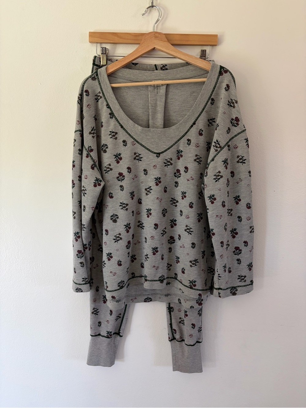 Intimately Free People Gray Floral First Base Pullover & Pants Waffle Knit Set